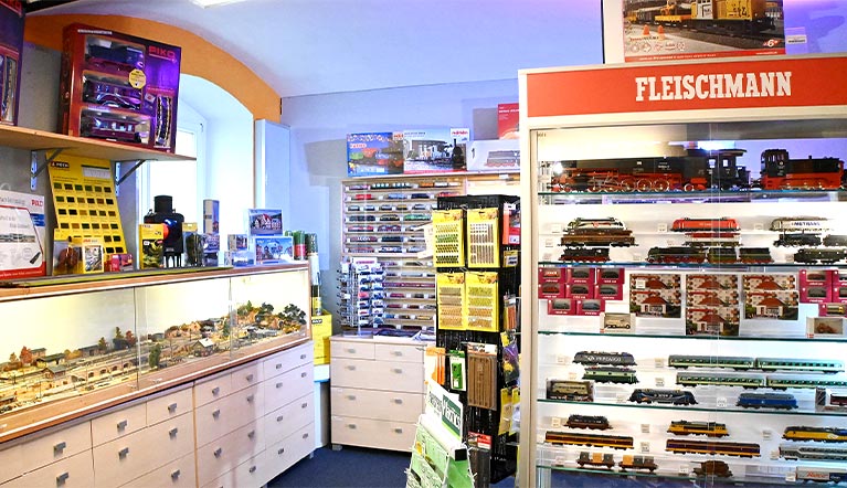 Modellbahnshop Bild 1