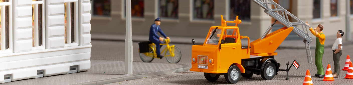 Baufahrzeuge im Modellbahnshop