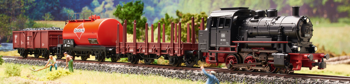 Güterzug im Modellbahnshop