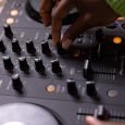 Pioneer DJ DDJ-FLX4 DJ Controller Thumbnail 10