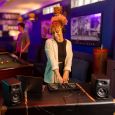 AlphaTheta DJ DDJ-FLX2 DJ Controller Thumbnail 13