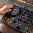 AlphaTheta DJ DDJ-FLX2 DJ Controller Thumbnail 5