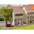 232176 Altstadthaus mit Fensterläden Thumbnail 3