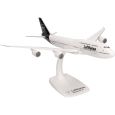611930 Lufthansa Boeing 747-8 Intercontinental - new 2018 colors (1:250) Thumbnail 2