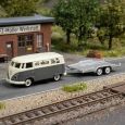 500504167 H0 VW T1 Bus Kastenwagen inkl. Autoanhänger mit Fernsteuerung Thumbnail 3