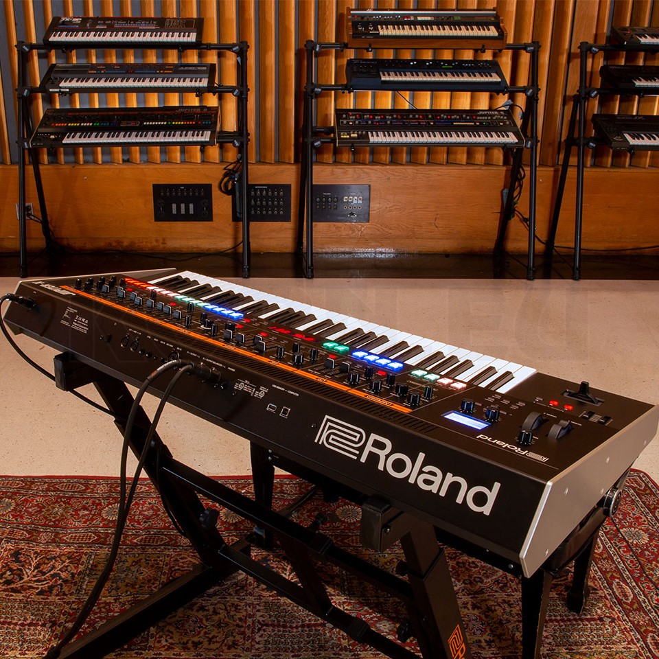 Roland Jupiter X Synthesizer Musikhaus
