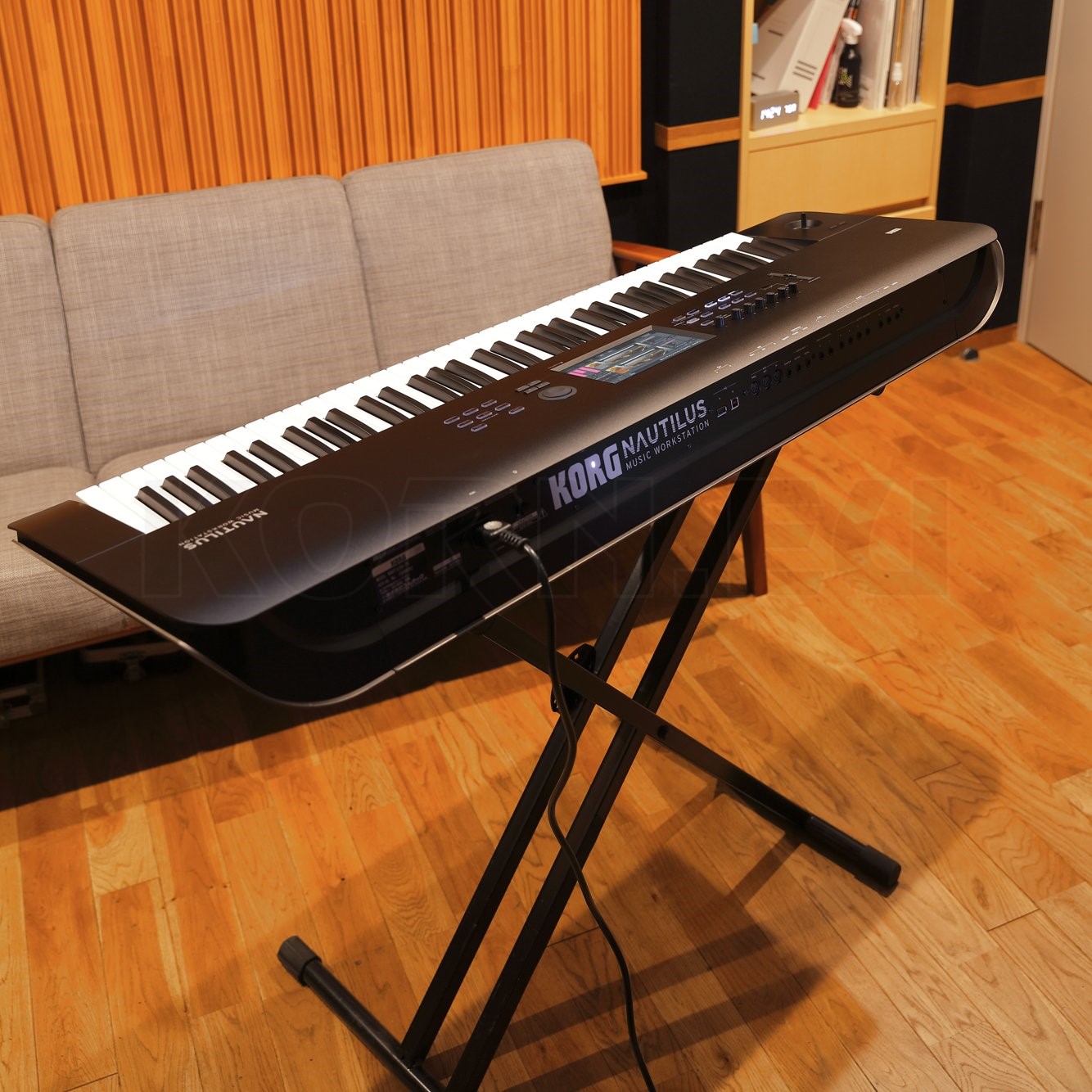 Nautilus 61 Workstation Synthesizer Musikhaus