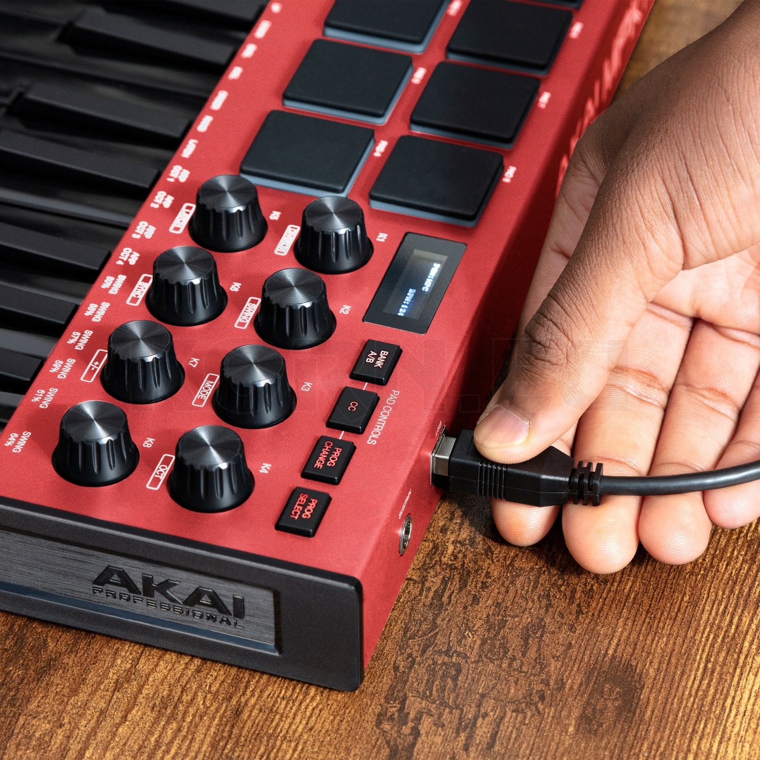 Akai mpk mini mk3 как подключить к звуковой карте