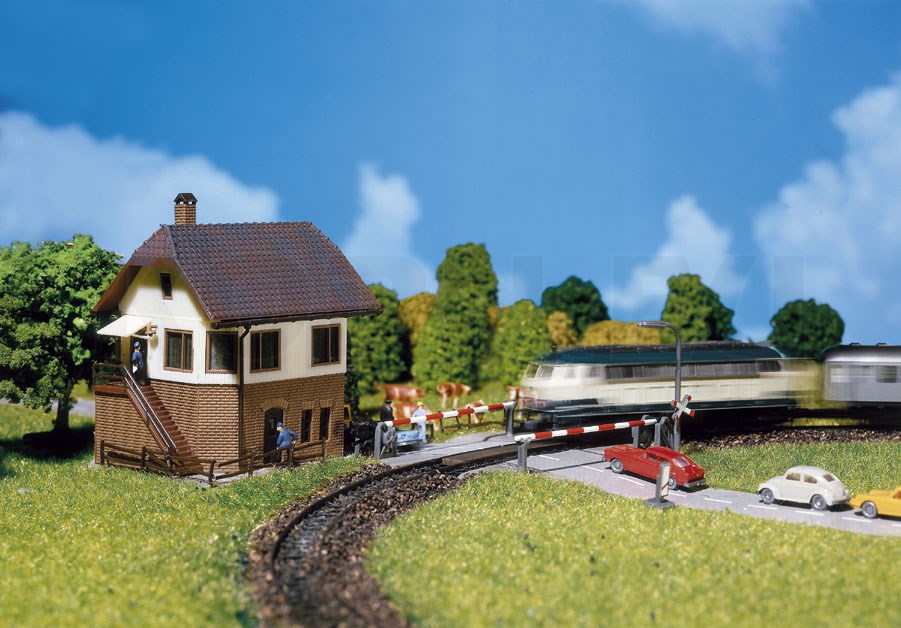 Spoorwegovergang | Perrons en overwegen | Rondom het spoor | Miniatuurwerelden | NL
