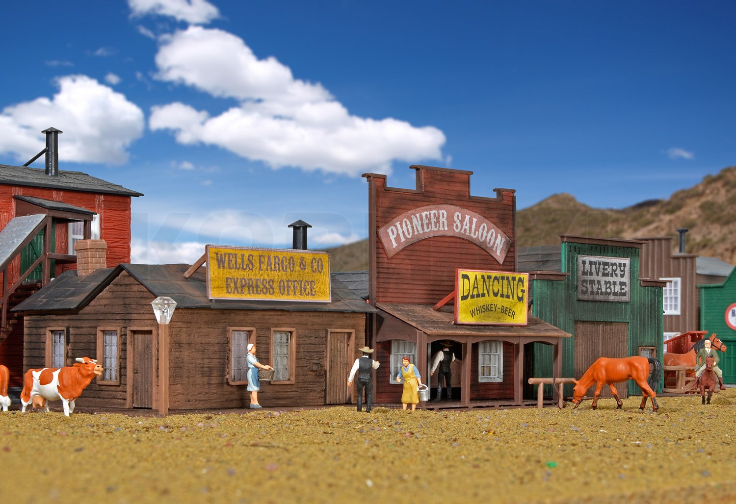Kibri 38506 – Ensemble Maisons Western H0 – Saloon Sauvage – 3 Bâtiments Pour Scène De Far West