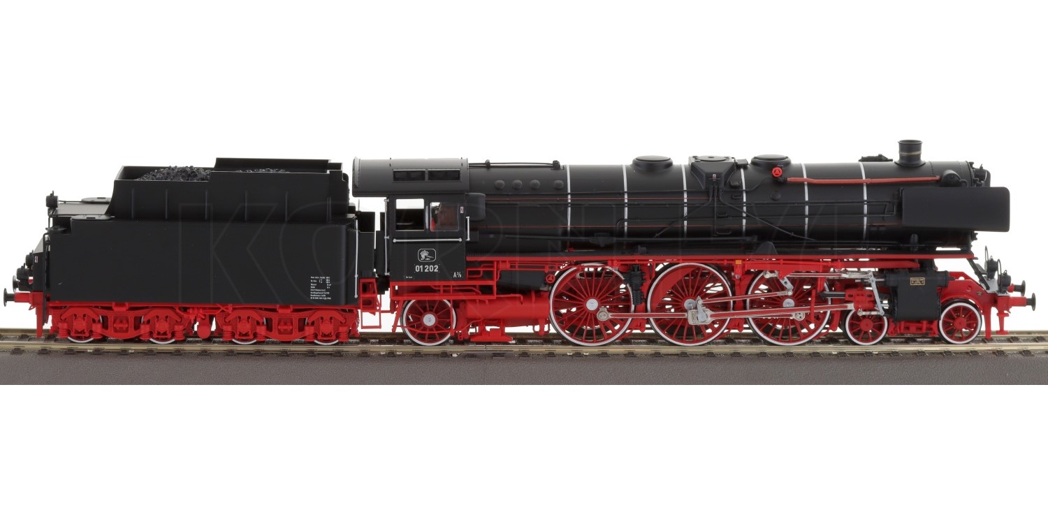 Brawa 40986 H0 steam locomotive 01 202, museum...