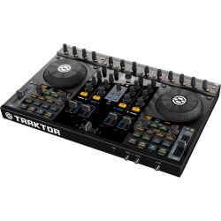 Native Instruments Traktor Kontrol S4 B-Ware ohne Software