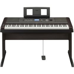 Yamaha DGX 650 B black Stage Piano