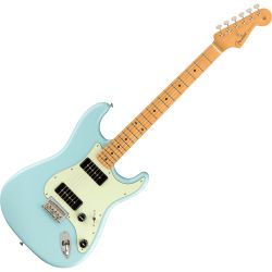 Fender Noventa Strat MN DPB E-Gitarre inkl. Gigbag