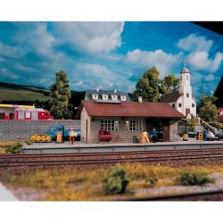 61824 Güterschuppen H0 Burgstein