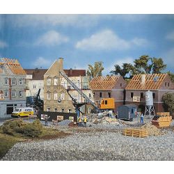 130466 Abbruchhaus mit Bagger
