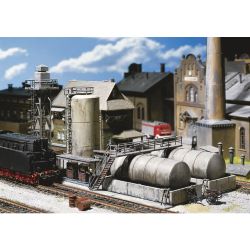 120157 Öllager mit Dieseltankstelle und Ölkran