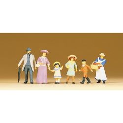 12132  Familie um 1900