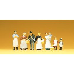 12193 Am Kolonialwarengeschäft um 1900