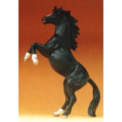 47020 Pferd steigend 1:22,5