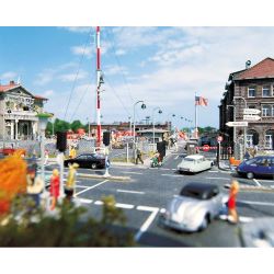 7087 N Asphaltstraße, 2 m lang