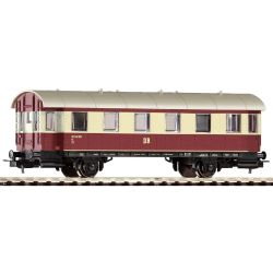 57633 Personenwagen B 2. Klasse in rot/elfenbein, DR, Ep. III