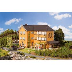 130908 Weingut mit Gartenwirtschaft, Ep.III