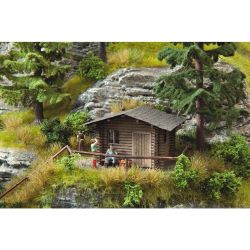 14342 Waldhütte, 6,5 x 5,1 cm, 4,0 cm hoch