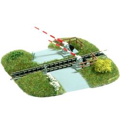 8023 Bahnübergang (2 beweglichen Schranken)