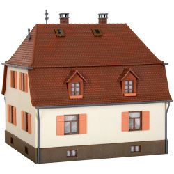 38166 Wohnhaus mit Walmdach