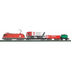 57177 Start-Set mit Bettung Taurus ÖBB mit Güterwagen