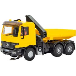 8023 3-achs Zugmaschine mit Ladekran u. Rundumleuchten, Funktio