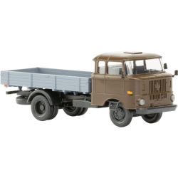 121045-16 IFA W50L Speditionskabine, Holzpritsche (mahagonibraun)