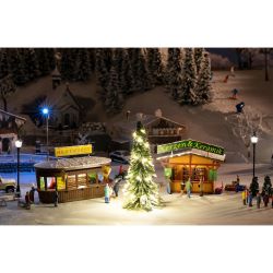 134002 Weihnachtsmarktbuden mit beleuchtetemWeihnachtsbaum(2 Stück)