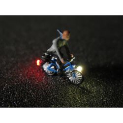 50132 Fahrrad mit LED Beleuchtung, Fahrer mit Schal