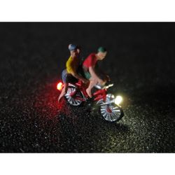 50133 Fahrrad mit LED Beleuchtung, zwei Fahrer