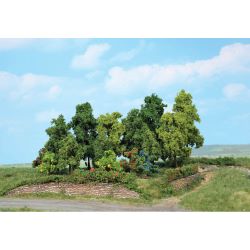 1996 Laubwald, 18 Büsche und Bäume 1-11 cm