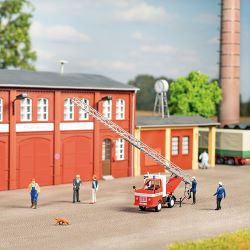 41686 H0 Multicar M22 Feuerwehr Drehleiter