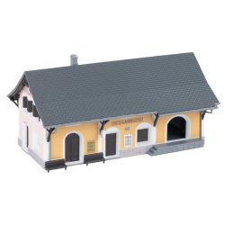 212128 N Bahnhof Lavin