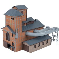 130024 H0 Gebläsehalle mit Rohrleitungen