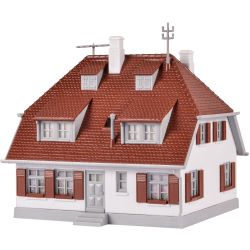 38725 H0 Einfamilienhaus Bergwald
