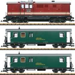 LGB 26450 G Diesellok 199 018, SOEG, Ep. VI + 2x 36380 Gepäckwagen Set