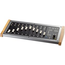 Softube Console 1 Fader + Zaor Base Oak Set