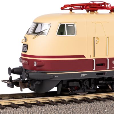 Piko 51686 electric locomotive BR 103, DB, Ep. IV